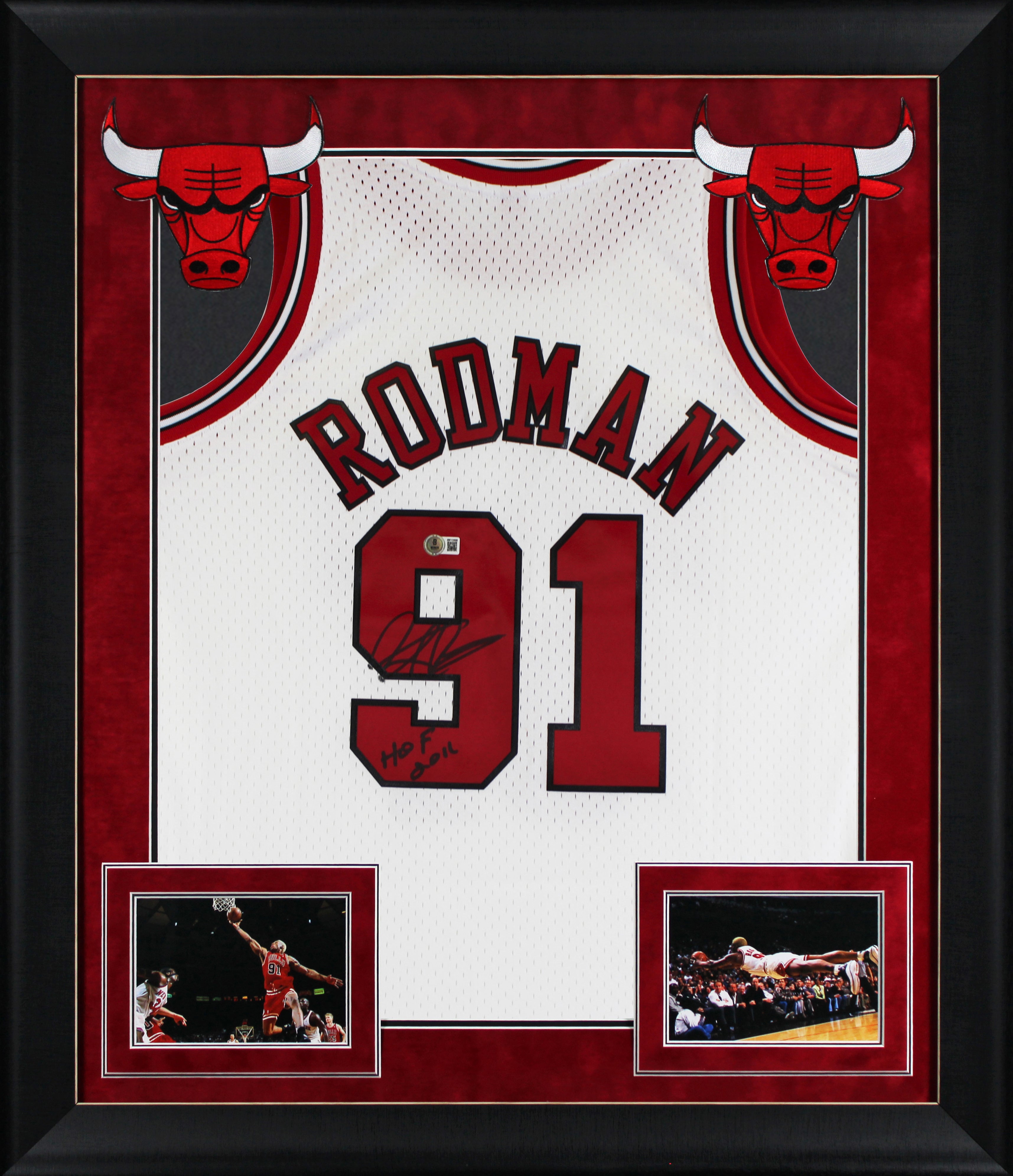 Bulls Dennis Rodman "HOF 2011" Signed White M&N HWC Swingman Framed Jersey BAS W