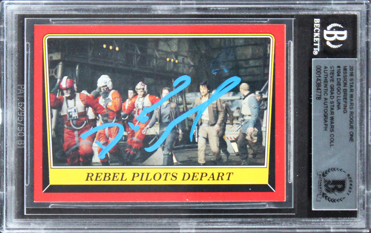 Diego Luna Signed 2016 Star Wars Rogue One Mission Briefing #104 Card BAS Slab 1