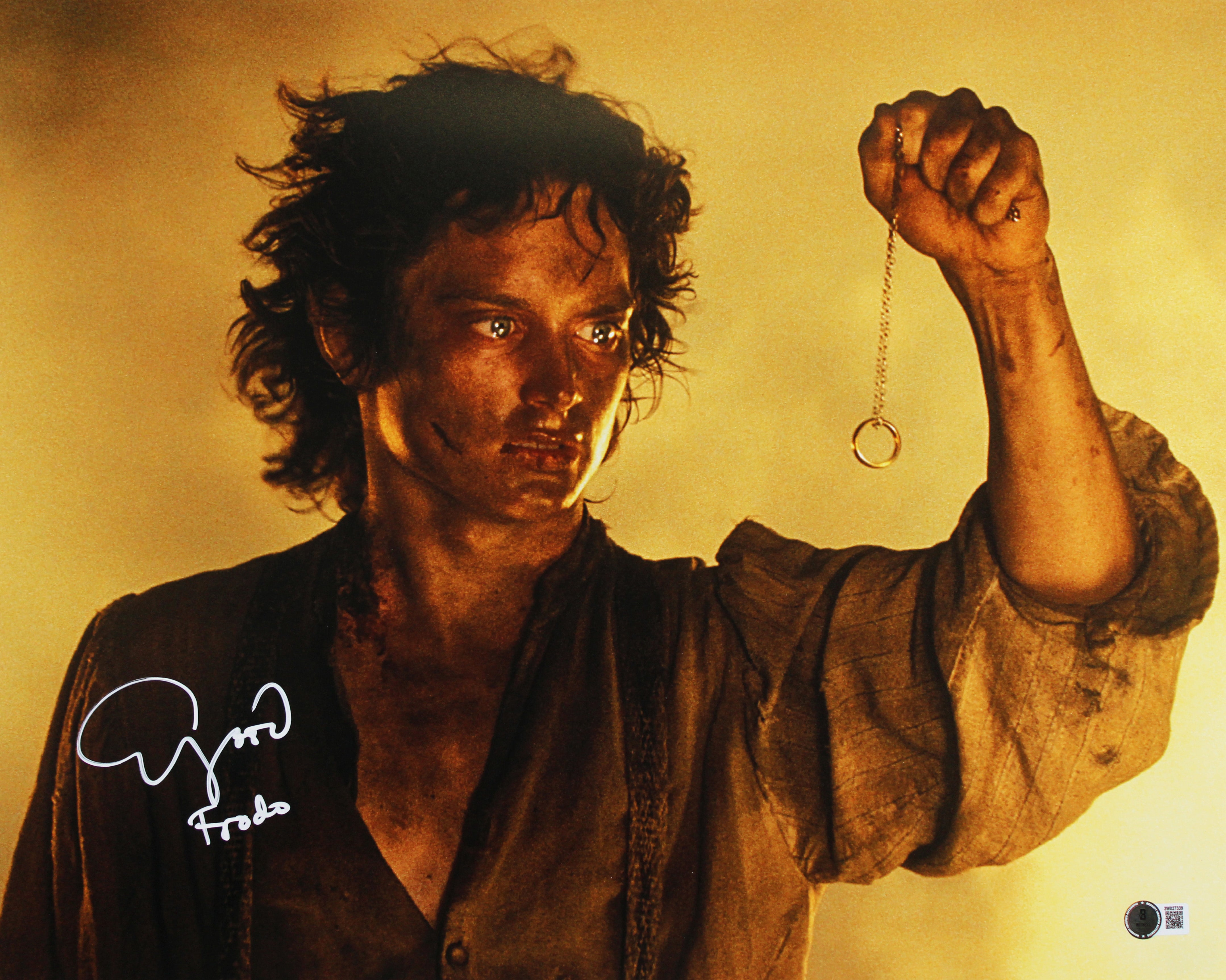 Elijah Wood Lord of the Rings "Frodo" Signed 16x20 Horizontal Photo BAS Wit 2