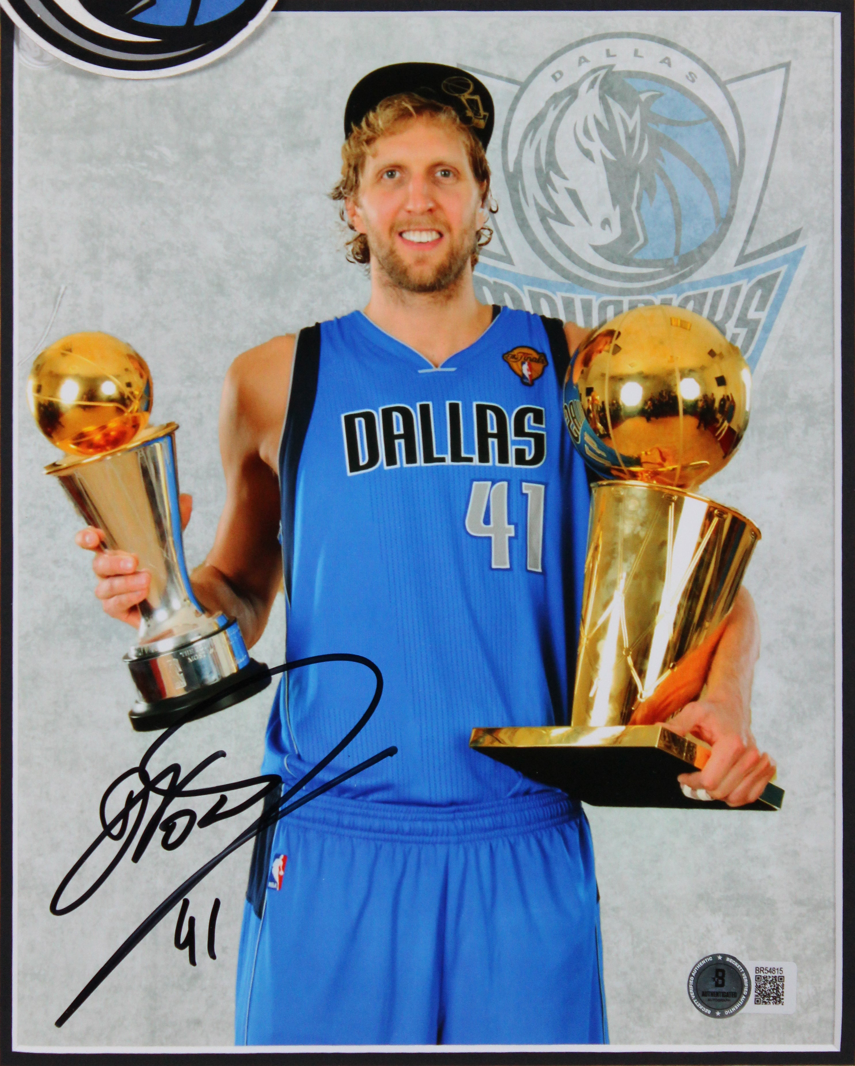Mavericks Dirk Nowitzki Authentic Signed 8x10 Framed Photo BAS #BR54815