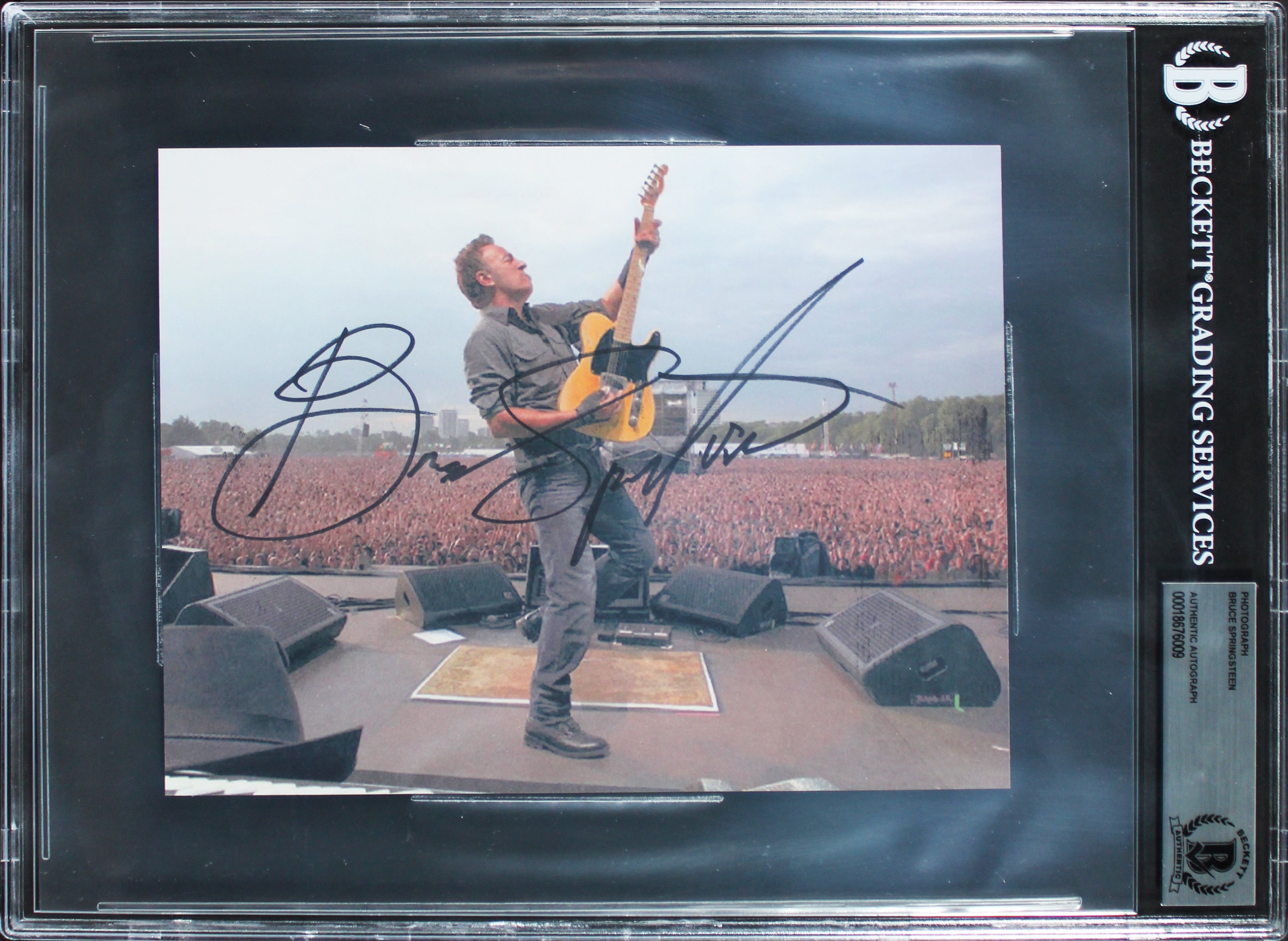 Bruce Springsteen Authentic Signed 6x8 Photo Autographed BAS Slabbed 2