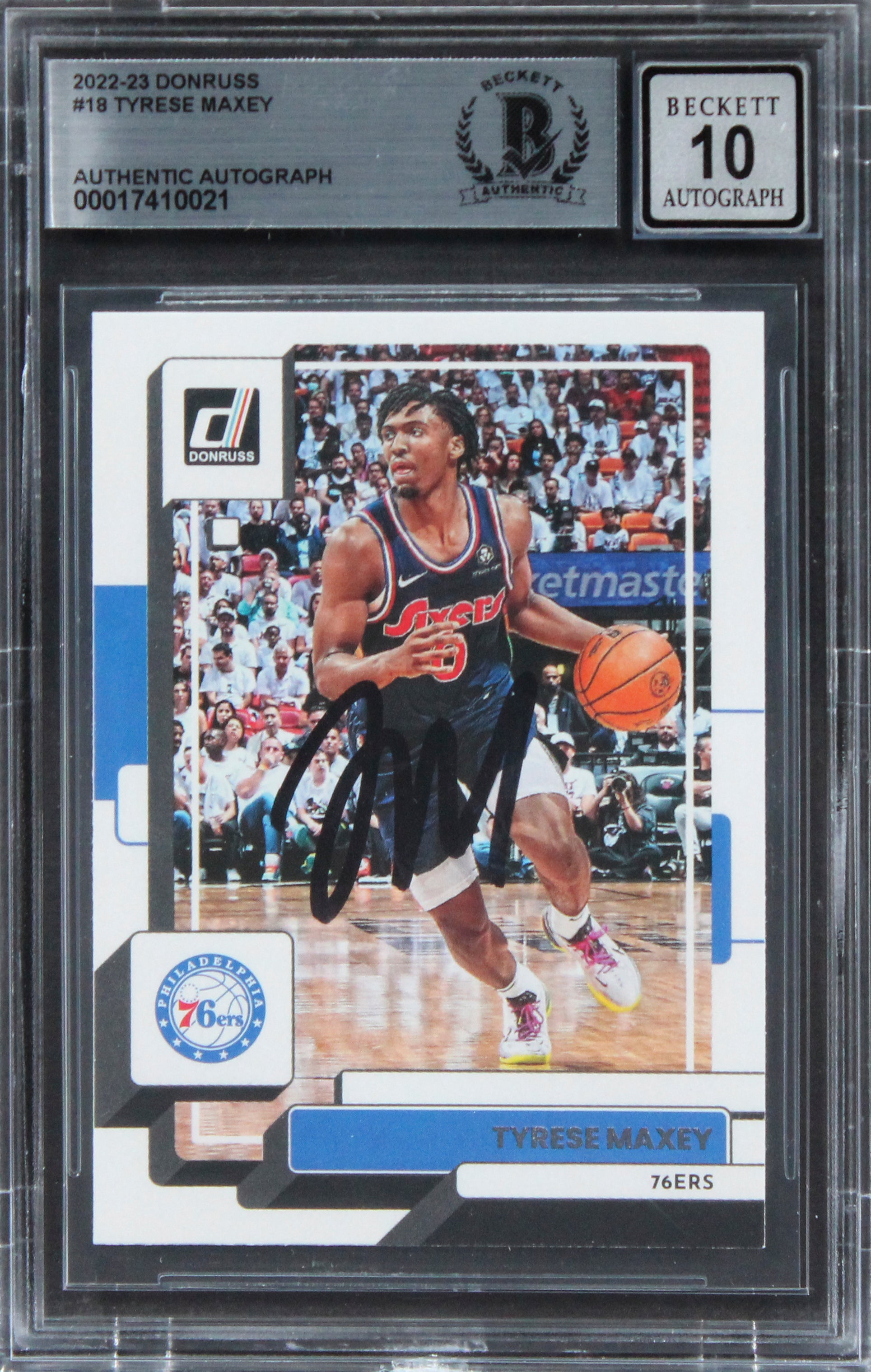 76ers Tyrese Maxey Authentic Signed 2022 Donruss #18 Card Auto 10! BAS Slabbed