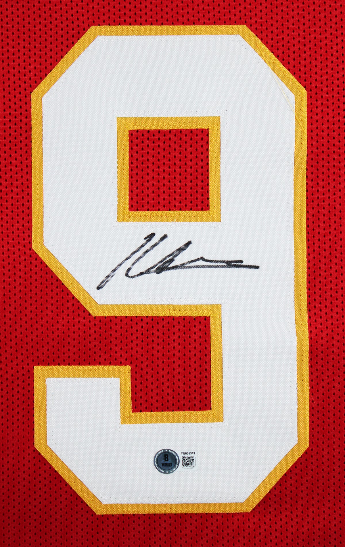Kenneth Walker III Authentic Signed Red Pro Style Framed Jersey BAS Witnessed