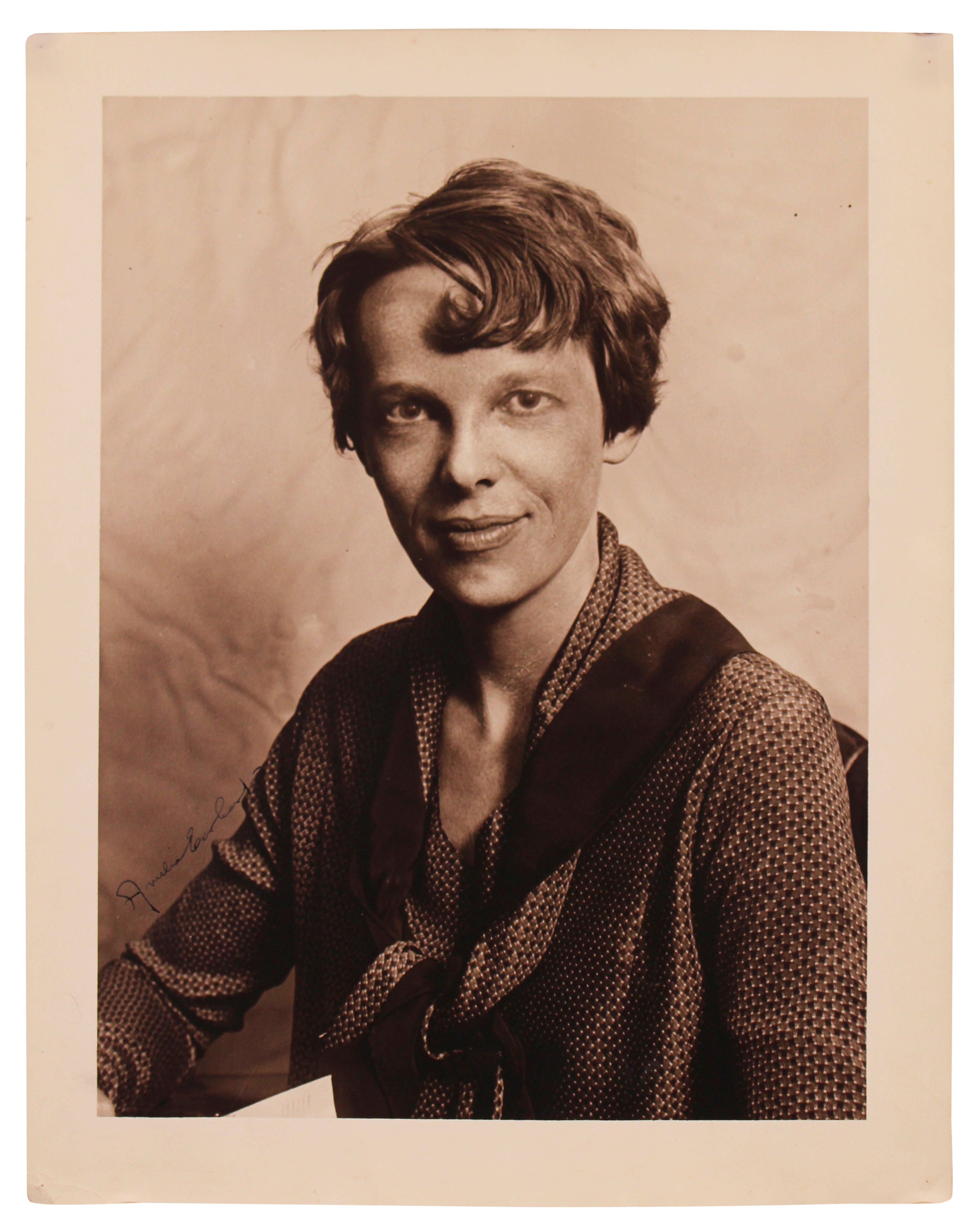 Amelia Earhart Authentic Signed 11x14 Vertical Sepia Portrait Photo JSA #ZZ82434