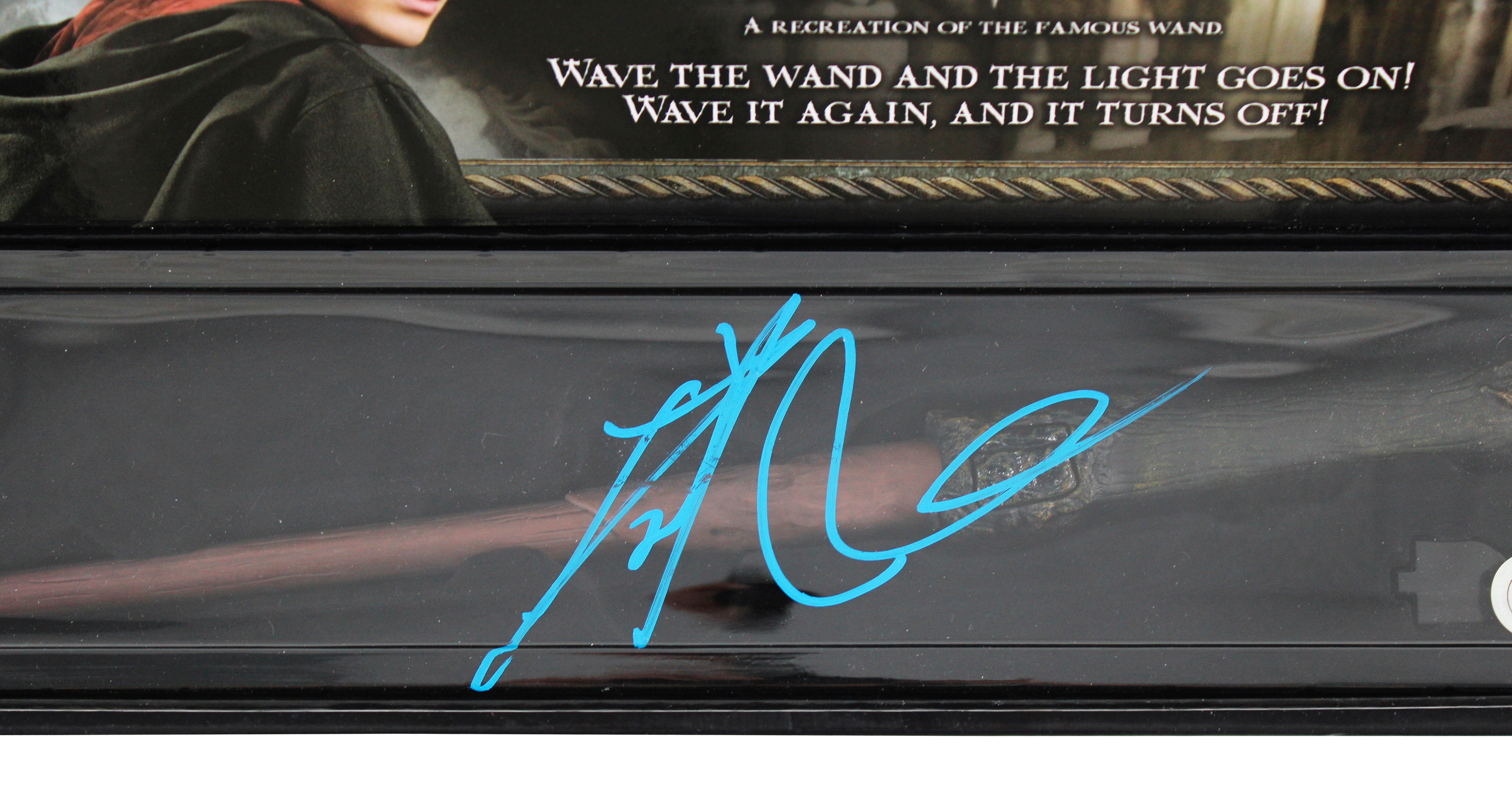Daniel Radcliffe Authentic Signed Harry Potter Illuminating Wand BAS #BM36153