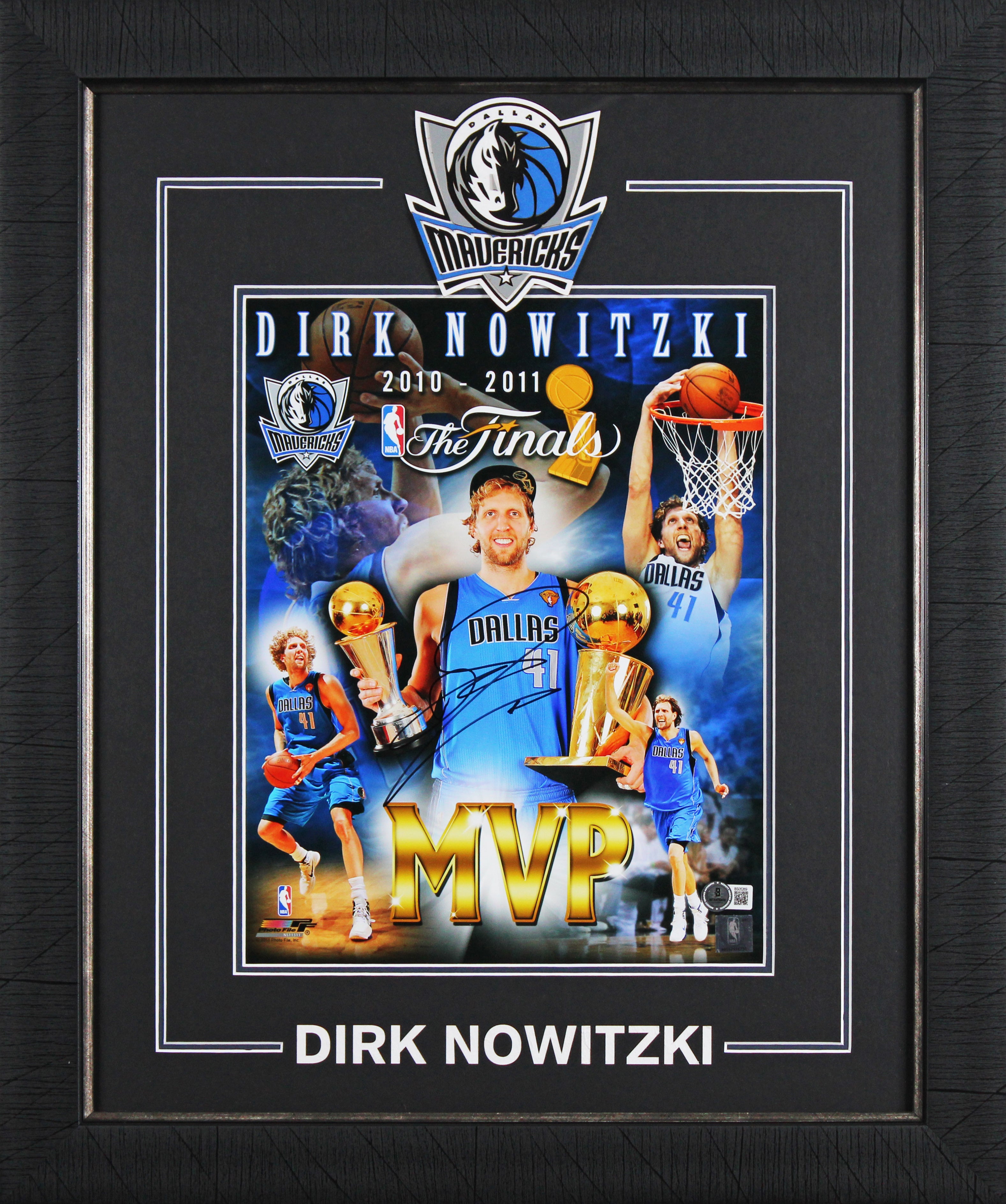 Mavericks Dirk Nowitzki Authentic Signed 11x14 Framed Photo BAS #BS05269