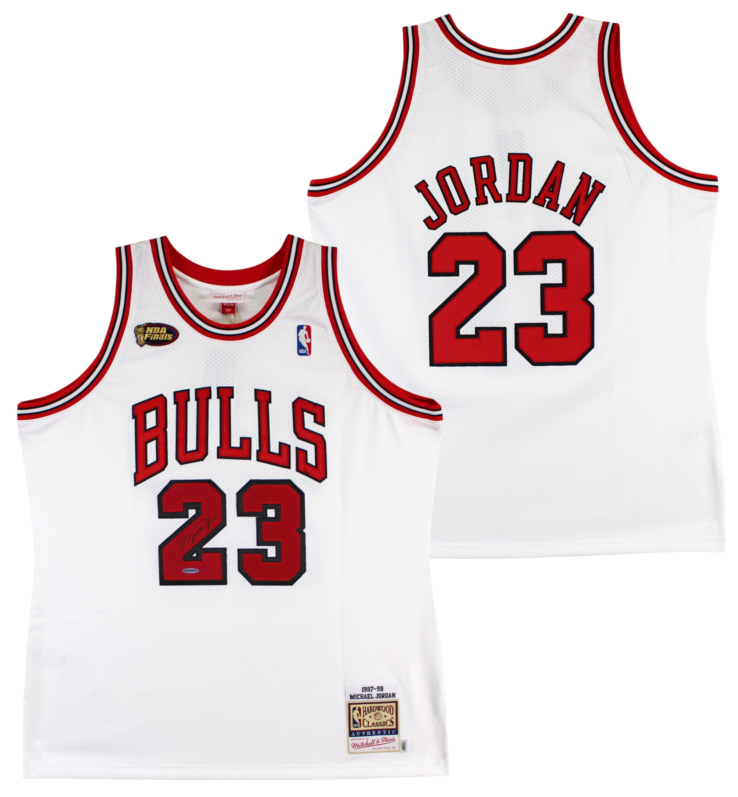 Bulls Michael Jordan Signed 97-98 White M&N HWC Authentic Jersey UDA #BAH60341