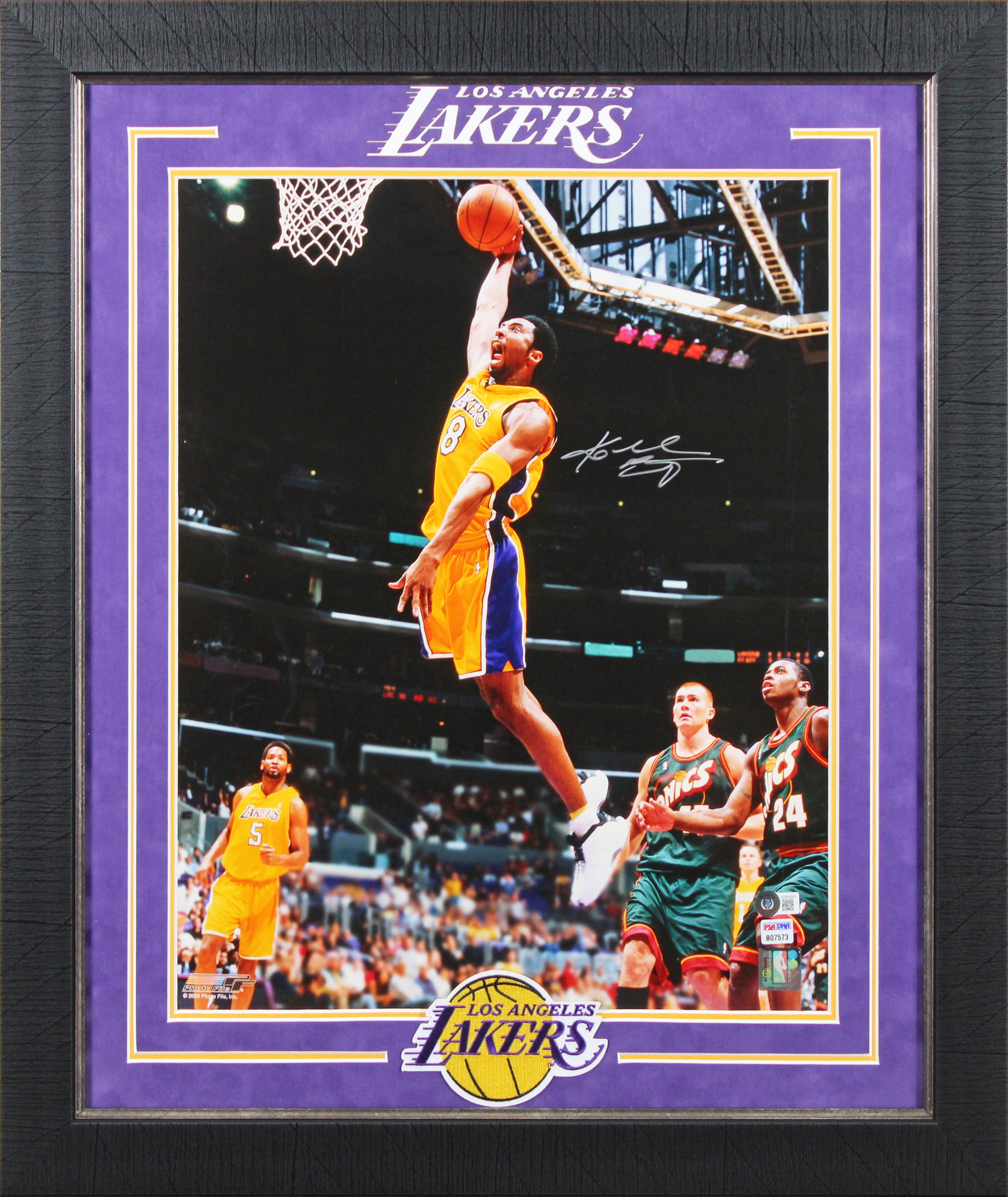 Lakers Kobe Bryant Signed 16x20 Framed Dunking Photo Vs Sonics BAS #AD64065