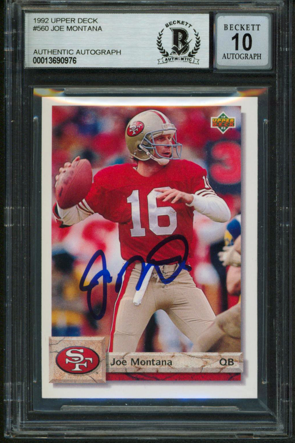 49ers Joe Montana Signed 1992 Upper Deck #560 Card Auto Graded 10! BAS Slabbed
