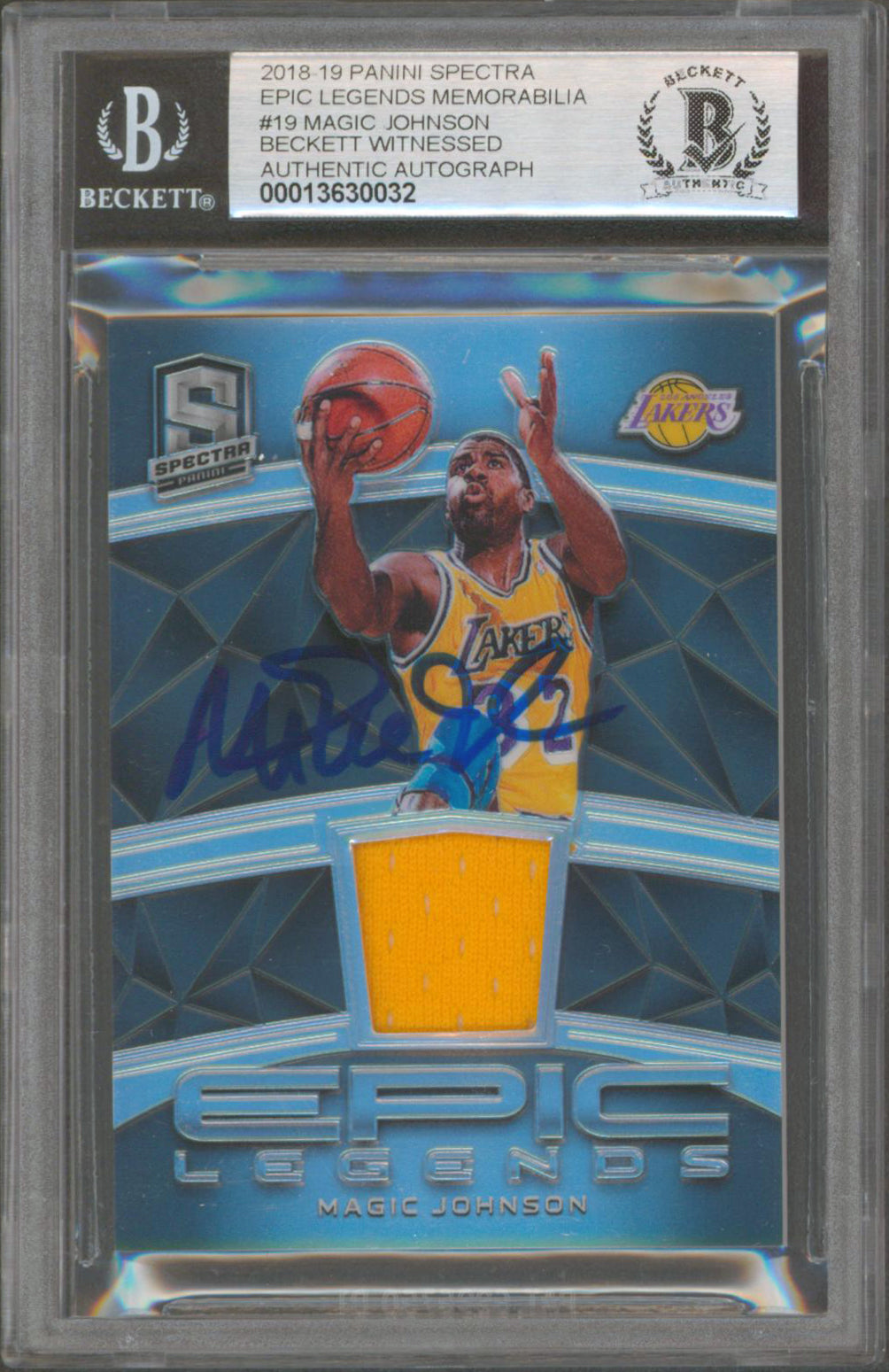 Lakers Magic Johnson Signed 2018 Panini Spectra EL Mem 19 Card Auto 10! BAS Slab